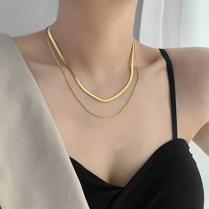 Women's Double-Layer Layered Necklace, Snake Chain Titanium Steel Collarbone Retro Gold Short Neck Chain, Short-Style Set
