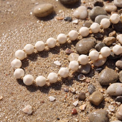 HESSAWEEL Colorful Chunky Beaded Necklace for Women Beach Jewelry | Summer Statement Choker, Adjustable Lobster Necklace, Handmade Boho Acrylic Jewelry - color: Beige