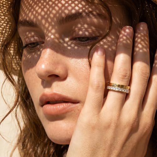 Stackable 2-Ring Set for Women, Daily Commute, Date & Couple - color: Gold