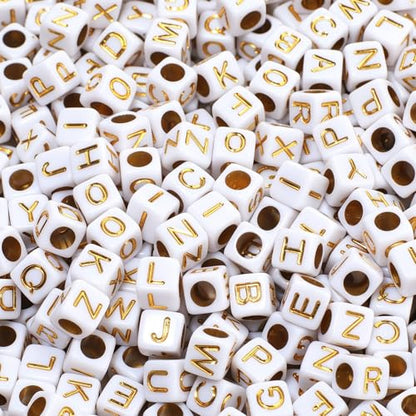 900Pcs Acrylic White Letter Beads Alphabet Colorful Letter Gold Cube Beads for Friendship Bracelets and Gifts Souvenir Jewelry Making(6 * 6mm Cube) - color: White Gold(Cube)