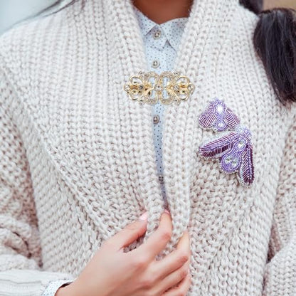 uxcell 2pcs Vintage Sweater Clips, Cape Cloak Clasp Retro Cardigan Clips Shawl Collar Clasp Brooch Clip for Women(Gold)