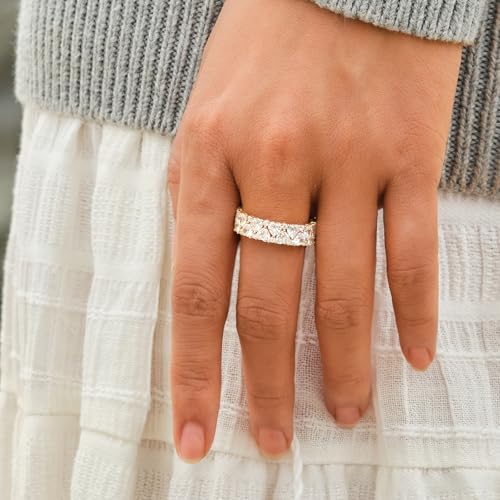 STORYJEWELLERY Eternity Band Rings for Women, Heart Ring, Gold Plated Wedding Bands for Women, Purity Ring, Cubic Zirconia Travel Rings