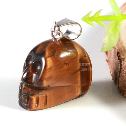 8 Pcs Natural Stone Pendants Healing Crystal Quartz Gemstone Pendants Carved Skull Shape Charms for Jewelry Making Necklace Gift