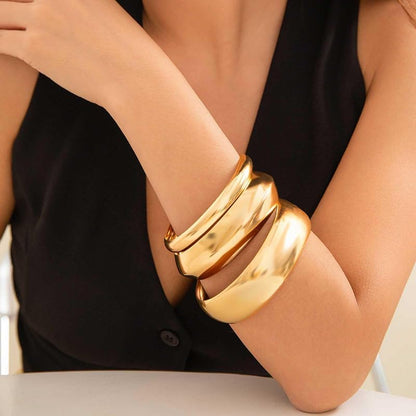 Chunky Gold Cuff Bracelet Chunky Bangles for Women Non Tarnish Modern Gold Jewelry Gifts trendy fashion fall fashion jewelry womens fashion - color: C