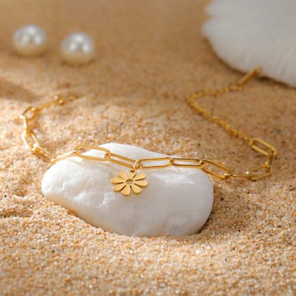 Dreamtimes Daisy Flower Anklets for Women Leaf Anklet Dainty Beach Anklet Jewelry Stainless Steel Adjustable Foot Chain Summer Boho Charm Foot Ankle Bracelet Jewelry - color: Daisy-Gold