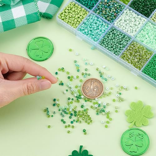 PH PandaHall 4500pcs 15 Green Colors 3mm Seed Beads 8/0 Mini Waist Beads Glass Spacer Bead Craft Crystal Bead for Friendship Bracelet Eyeglass Chain Jewelry Making DIY Crafts