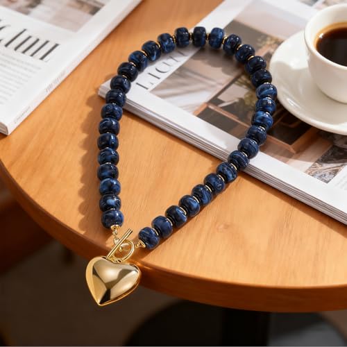 Chunky Heart Necklaces for Women Colorful Resin Beaded Necklaces for Women Gold Puffy Heart Statement Necklace Trendy Acrylic Choker Jewelry Gift - color: C
