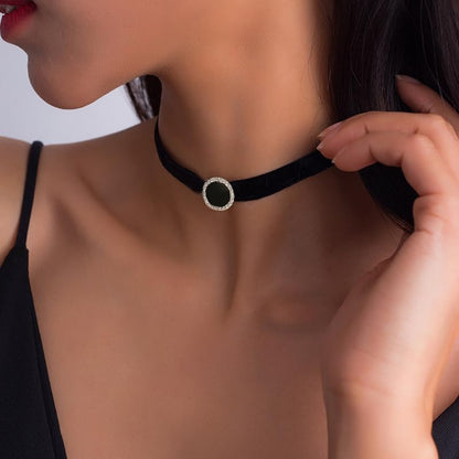 Black Choker Necklaces for Women 90s Red Black Velvet Choker Necklace Thick Thin Chocker Tube Heart Circle Choker Necklace Lace Tatto Collar Necklace Goth Choker Jewelry - style: D3-Black