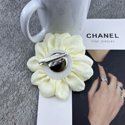 Dainty Fabric Rose Flower Large Brooch Lapel Pins Flower Brooches Pin Classic for Wedding Party Dance Banquet for Women Dress Suit Clothes Accessories Jewelry 100mm - color: Beige