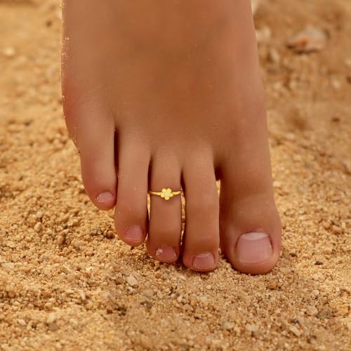 XAYAH 925 Sterling Silver Dainty Flower CZ Toe Ring for Women Daughter Mom | 14K Gold Plated Non Tarnish Stylish Toe Rings Waterproof Adjustable Summer Beach Party Foot Band Ring Wedding Jewelry Gifts - color: Gold