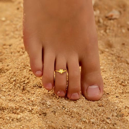 XAYAH 925 Sterling Silver Dainty Flower CZ Toe Ring for Women Daughter Mom | 14K Gold Plated Non Tarnish Stylish Toe Rings Waterproof Adjustable Summer Beach Party Foot Band Ring Wedding Jewelry Gifts - color: Gold