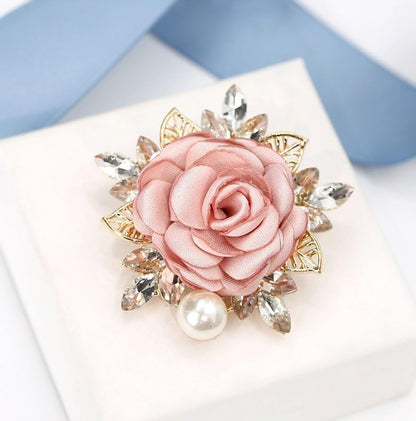 Rose Flower Brooch for Women Large Flower Brooch Elegant Pearl Brooches Handmade Crystal Pearl Pins Fabric Floral Lapel Pin Christmas Valentine's Day Dress Suit Accessories - color: pink