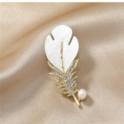 Rhinestone Feather Leaf Brooch Pin for Men Women Gold Silver Plated Elegant Delicate Leaves Hat Bag Suit Tie Crystal Pearl Lapel Brooches for Mother's Day Birthday Wedding Fashion Jewelry Gifts - color: Gold