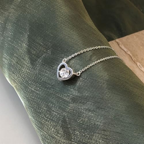 Airmb Heart Necklace for Women Gold/Silver Plated Trendy Heart Choker Lover Pendant Hypoallergenic Fashion Gold/Silver Necklace for Women Love Jewelry Gift for Women Girlfriend - color: One Cubic Zirconia-Silver