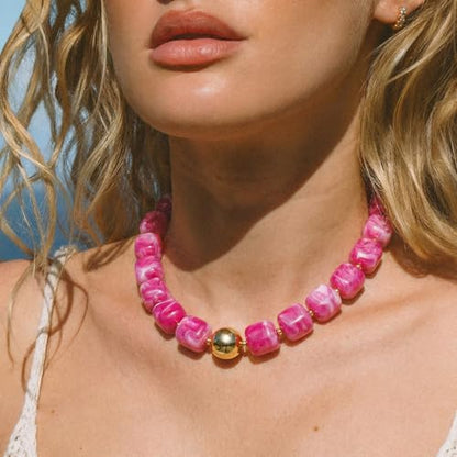 Chunky Colorful Beaded Choker Necklace for Women, Summer Beach Statement Resin Beads Necklace, Trendy Womens Summer Beach Jewelry Birthday Gifts for Vacation Holiday - color: Square Hot Pink Bead