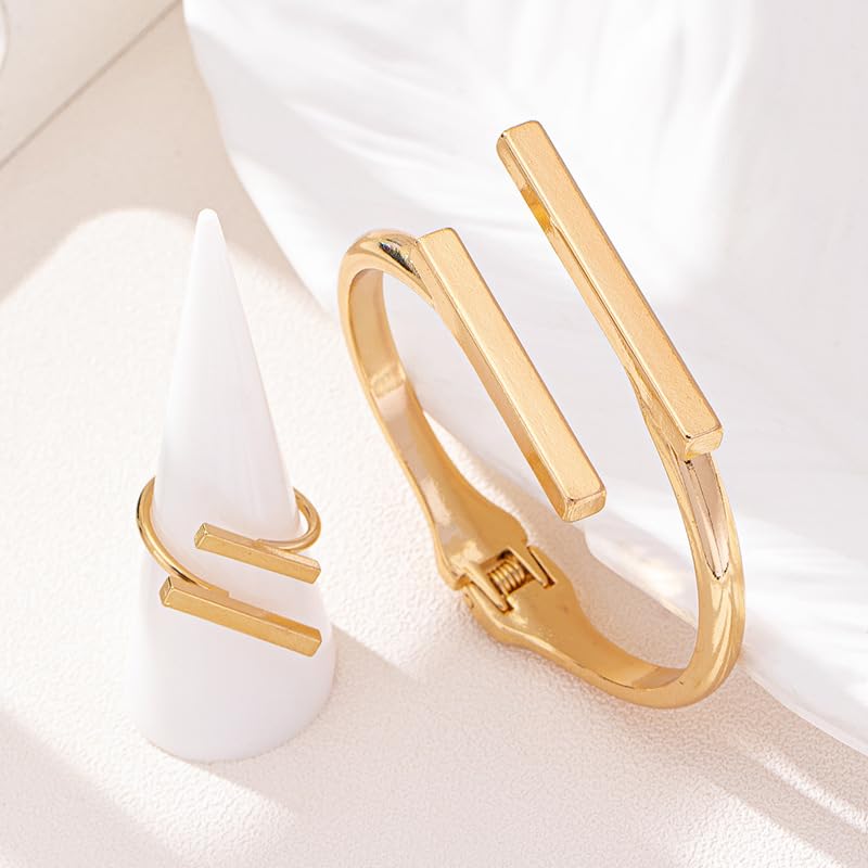 Chunky Gold Bracelet and Ring Jewelry Set,Thick Bracelets Stack Statement Rings Set Non Tarnish Chunky Bangles Jewelry Gits for Women - color: Gold