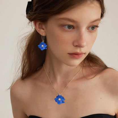 WCRAZYE Bohemian Daisy Flower Earrings Necklace Sets for Women Unique Trendy Boho Matte 3D Gold Flower Floral Petal Statement Earring Wedding Jewelry - color: Blue