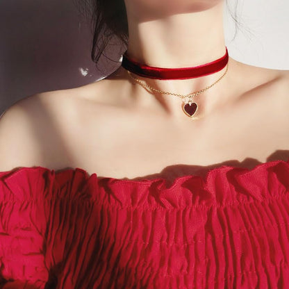 Black Choker Necklaces for Women 90s Red Black Velvet Choker Necklace Thick Thin Chocker Tube Heart Circle Choker Necklace Lace Tatto Collar Necklace Goth Choker Jewelry - style: D2-heart