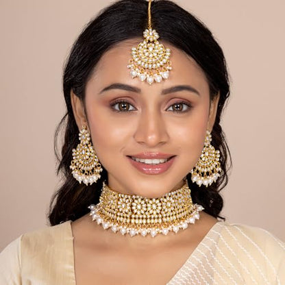 Aheli Faux Pearl Choker Necklace with Earrings Indian Traditional Bollywood Jewelry Set Gift for Women - color: White & Gold