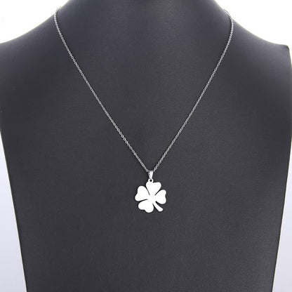 Elegant Stainless Steel Four Leaf Clover Necklace for Women – Gold Clover Pendant Necklace, Irish Shamrock Jewelry, Perfect Gold Clover Necklace for Women, 4 Leaf Clover Necklace, Lucky Charm Jewelry - color: Silver