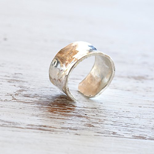 Ear Cuff for Non Pierced Ears Cartilage helix Hammered Ear Cuff for Women Jewelry Earring - color: Silver
