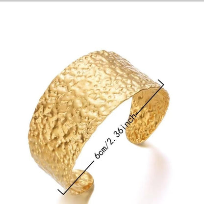 Exquisite and Stylish Gold Bracelet, Fashion Jewelry, Women's Gold Accessories – Ideal Gift for Mom, Wife or Girlfriend - style: Frosted texture wide-face C-shaped bracelet