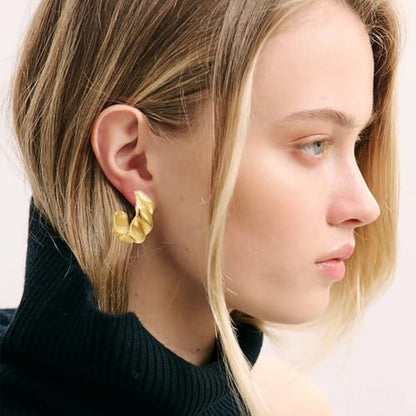 Chunky Gold Clip On Earrings for Women Twisted Hoop Earrings Hypoallergenic Non Pierced Ears Hoops Jewelry