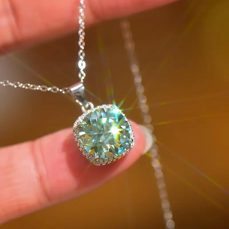 Exquisite Square Green Zirconia Halo Pendant Necklace for Women Wedding Banquet Necklace Jewelry Gifts - color: silver