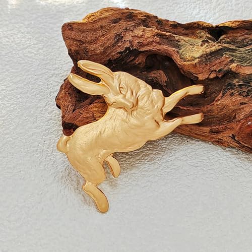 Whimsy Brass Gold Stamping Running Rabbit Brooch Pin - Vintage Animal Brooch with Intricate Muscular Detailing, 1.85 Inches - Ideal Gift for Forest Enthusiasts & Bunny Lovers