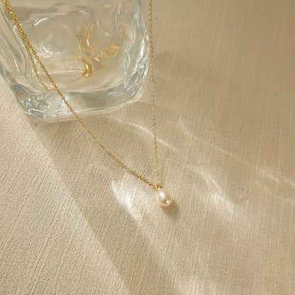 Pearl Necklaces for Women Trendy,Dainty Pearl Pendant Necklace | 14k Gold Plated Elegant Pearl Necklace,Simple Pearl Pendant,Dainty Gold Jewelry,Waterproof Summer Bridal Wedding Accessories - color: GOLD-7