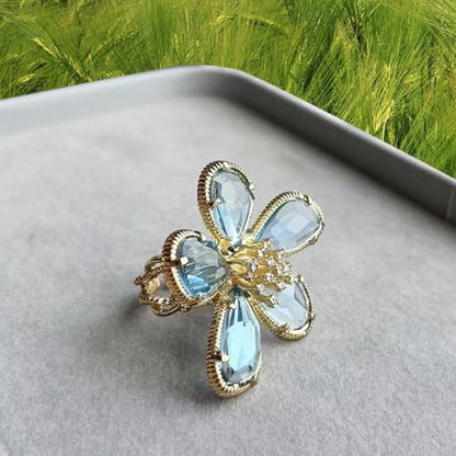 Large Flower Crystal Ring, Crystal Petal Ring, Size Adjustable, Fashion Ladies Must - color: Blue