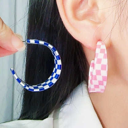 Checkerboard Hoop Earrings Lightweight 70s 80s 90s Transparent Black White Circle Acrylic Geometric Striped Checkered Dangle Drop Earrings Retro Simple Colorful C shaped Earrings for Women - color: red