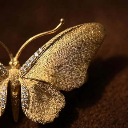 Gold Butterfly Rhinestone Brooch Pin for Women Exquisite Golden Brooch Pin Elegant Dress Broochs Pins Suit Shirt Broochs Pins Butterfly Jewelry Accessories Gift - color: Gold 1