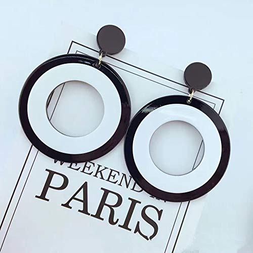 Fashion White Black Dangle Earrings Round Square Triangle Heart Shape Acrylic Simpleism Geometric Drop Earrings for Women (Round)