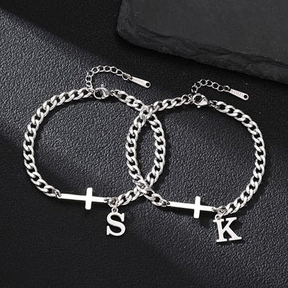 Cross Cuban Link Bracelets for Men Initial A - Z Faith Cross Bracelets, Stainless Steel Fashion Initial Charm Chain Bracelet Religious Jewelry Gift for Men - color: Silver D