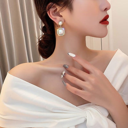 Pearl Clip on Earrings for Women Gold Plated White Imitation Pearl Drop Earrings Fashion Statement Jewelry