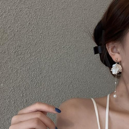 Seashell Pearl Stud Earrings for Women Ocean Sea Theme Sweet Double Layer Acrylic Shell Lightweight Dangle Drop Earrings for Summer Beach Holiday Halloween Party Jewelry Accessories - color: Pearl chain earrings