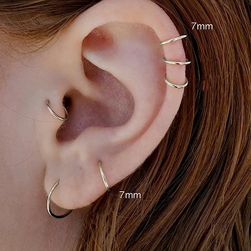 Small Gold Hoop Earrings, Lightweight 14K Gold Plated Huggie Hoop Earrings for Cartilage Helix Tragus, Hypoallergenic Earrings for Women Men, Tiny Thin Hoops Surgical Steel Endless Hoops Earrings 6-10 mm - color: 7mm Hoop Silver-18g