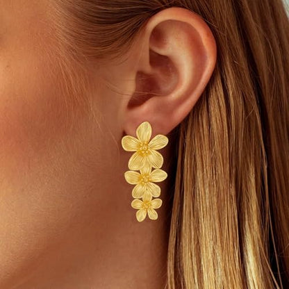 14K Gold Plated Heart Earrings for Women, Heart/Flower/Bow/Pearl Earrings Drop Stud Huggie Hoop Earring Hypoallergenic Earrings Christmas Earrings Festival Party Jewelry Gifts for Women - color: A-Gold Flower