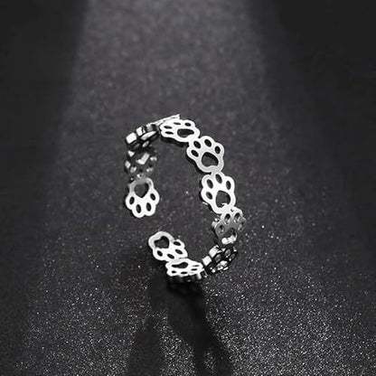 Fashionable and Cute Hollow Cat Claw Footprint Stainless Steel Open Ring Female Creative Couple Ring Animal Jewelry - color: silvery