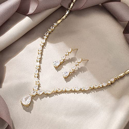 EVER FAITH Pear Shaped Cubic Zirconia Bridal Wedding Jewelry Set for Women | Gorgeous Water Drop Bride Necklace Dangle Earrings, for Bride Bridesmaid - color: Clear Gold-Plated-Brass