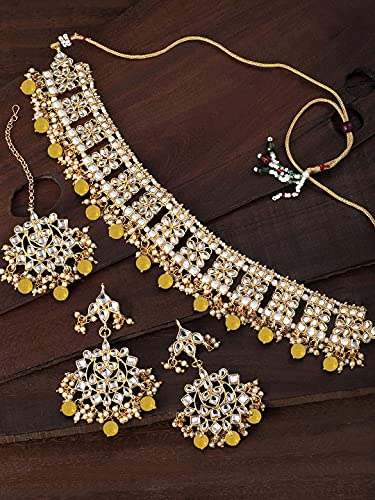 Aheli Elegant Indian Faux Kundan Studded Choker Necklace with Maang Tikka Set Ethnic Wedding Wear Bharatanatyam jewellery set Gift for Women - color: Yellow