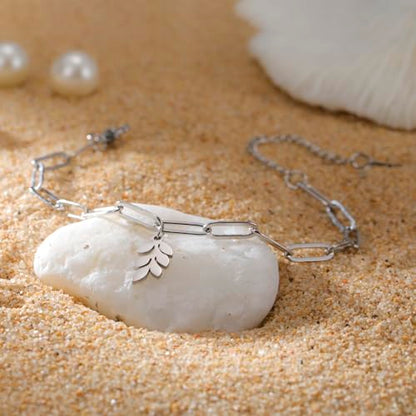 Dreamtimes Daisy Flower Anklets for Women Leaf Anklet Dainty Beach Anklet Jewelry Stainless Steel Adjustable Foot Chain Summer Boho Charm Foot Ankle Bracelet Jewelry - color: Leaf-Silver