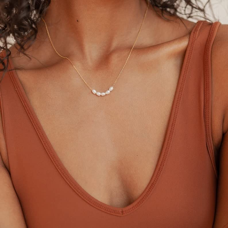 Pearl Necklace for Women, Dainty Pearls Choker Necklace for Women 14K Gold Plated Layered Pendant Necklace Handmade Gold Chain Necklace Everyday Jewelry Gift - color: Five Pearls-Gold