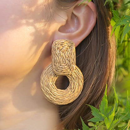 Statement Raffia Earrings Cute Boho Earrings Rattan Dangle Earrings Handmade Straw Wrap Earrings Summer Drop Dangling Earrings for Women Teen Girls - color: Wheat