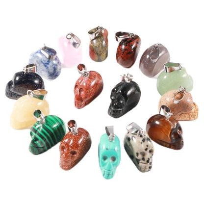 8 Pcs Natural Stone Pendants Healing Crystal Quartz Gemstone Pendants Carved Skull Shape Charms for Jewelry Making Necklace Gift