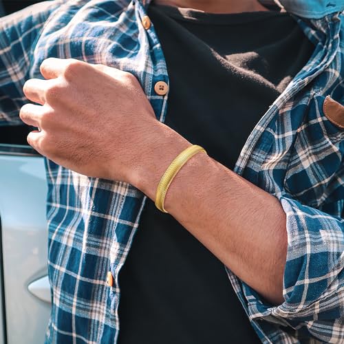 Mens Bracelet-Stainless Steel Magnetic Clasp Franco Chain Bracelets for Men - color: D-Gold