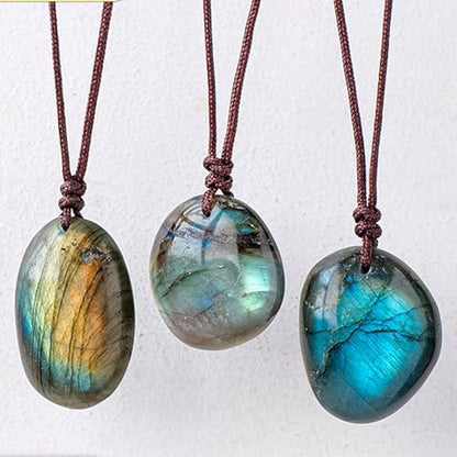 Natural Labradorite Pendant Necklace Healing Crystal Stone Holder Necklace with Adjustable Cord for Women Men， about 13.78~17.72 inch