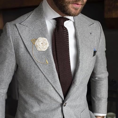 "yueton 1 Pack Men White Rose Flower Gold Leaf Brooch Men Suits Lapel Pin Bridegroom Floral Pins Simple White Flower Brooch for Wedding, Party"