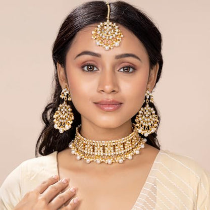 Aheli Elegant Indian Faux Kundan Studded Choker Necklace with Maang Tikka Set Ethnic Wedding Wear Bharatanatyam jewellery set Gift for Women - color: White